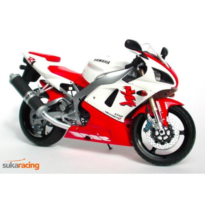Tamiya 1/12 Yamaha YZR-M1 '04 No.7/No.33 - 14100