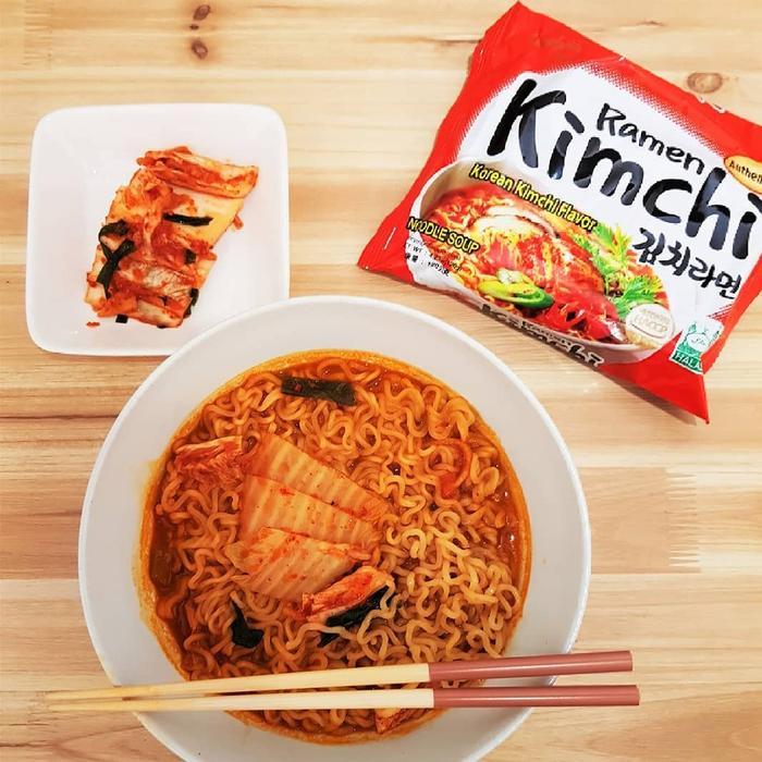 Samyang Kimchi Ramen Kimchi Mie Korea Kimchi Ramen Mie Korea Pedas Original Halal Import