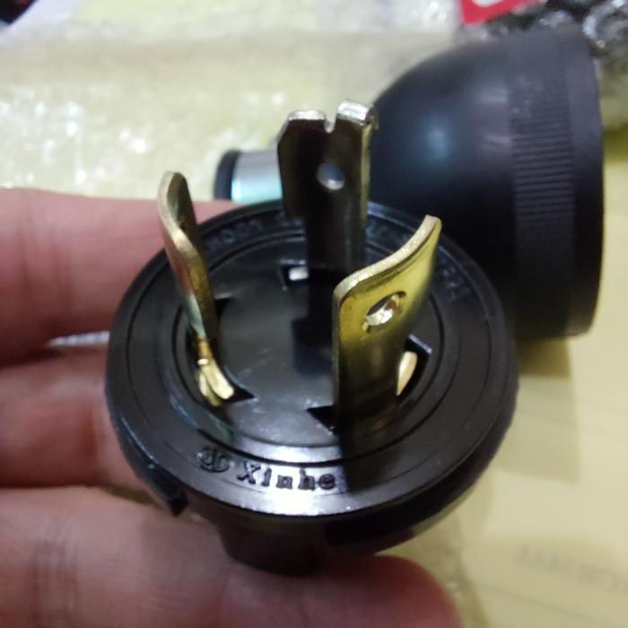 PLUG ASSY/ STEKER GENSET EG6500, EP6500