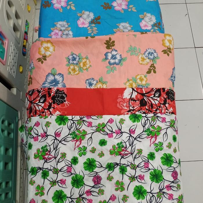 Kain Polyester Motif