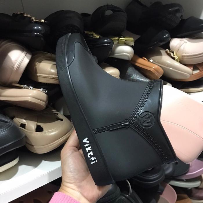 Mokaya Boot Wanita Sepatu Boot Wanita Bahan Karet Hitam Ukuran 36-40 Tipe 688 Wanita Karet type 688 