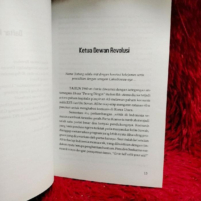 Buku Siapa Memanfaatkan Letkol Untung ? ( Menguak Konspirasi Gerakan 30 September ) By Endik