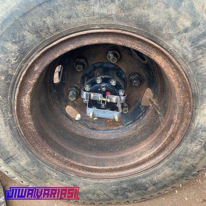 PANGKON DOP RODA BELAKANG TRUK R16 MODEL CAPIT
