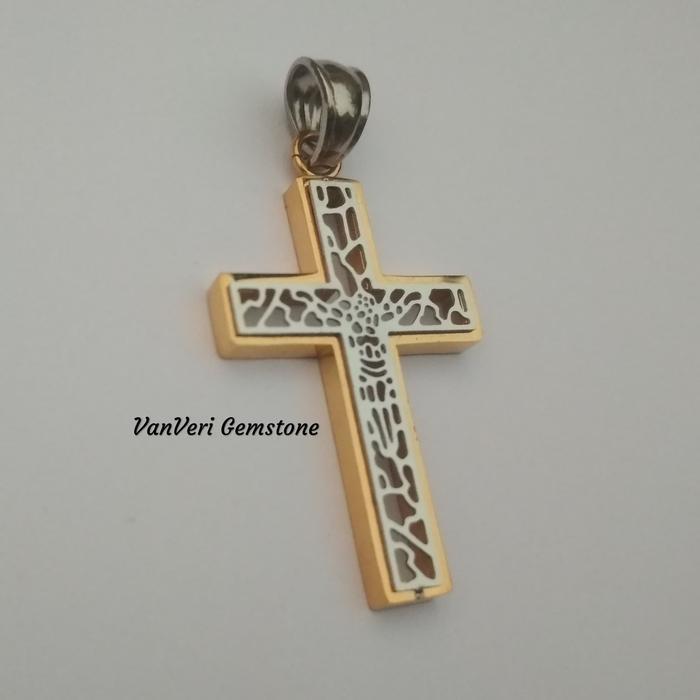 TERLARIS Liontin Stainless Steel Salib Katholik Ukiran Tubuh Yesus READY STOCK