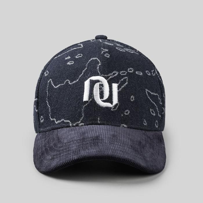 NEU MEN Cap Topi Snapback Kasual dengan Panel Batik dan Visor Corduroy - Warna Navy Pria Nusantara C