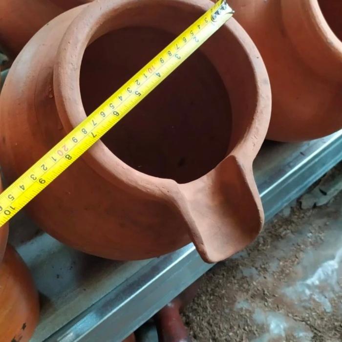 Pot Gentong Air Mancur