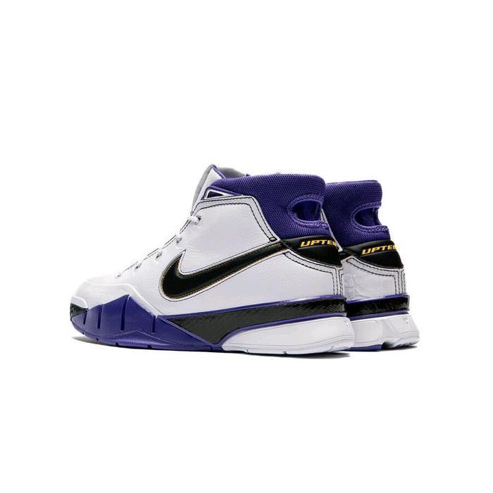 Sepatu basket NIKE Kobe 1 Protro 81 Points IM0542-100