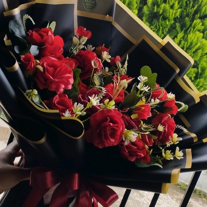 bouquet bunga artficial besar - kertas hitam