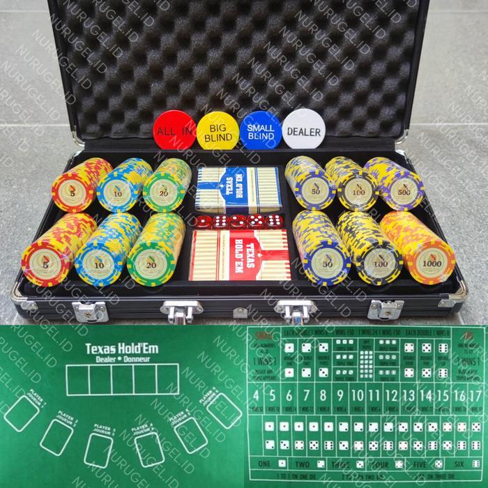 Set Chip Poker 300 Keping Texas Holdem Blackjack Baccarat dengan Koper dan Alas Permainan - Hitam