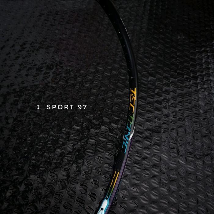 RAKET BADMINTON LINING TECTONIC 9 32lbs