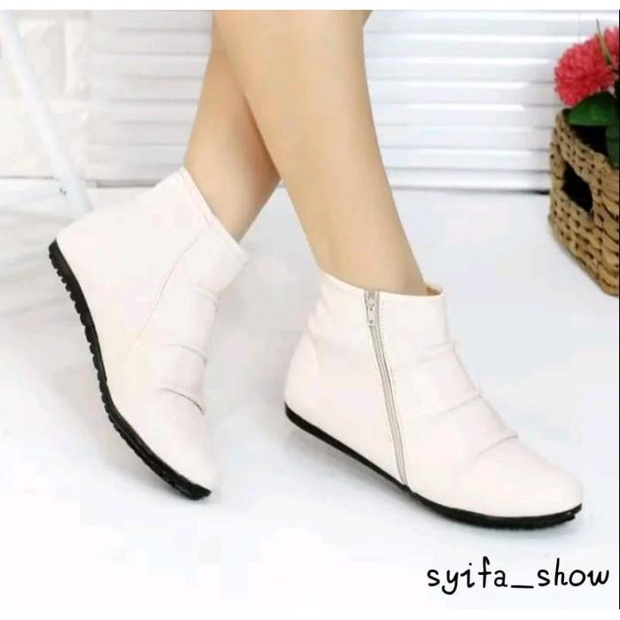 Donatello - Sepatu Boots Wanita Terbaru Flat Shoes Model Korea Style