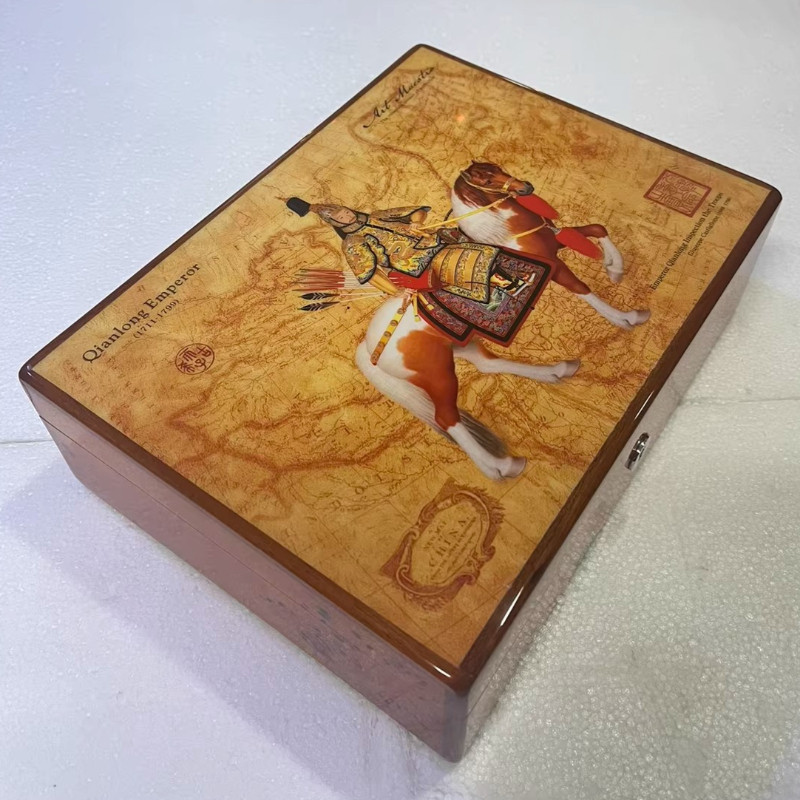 Crystal Lacquer Qianlong Cigar Humidor Box with Dragon Pattern for Clothes Storage