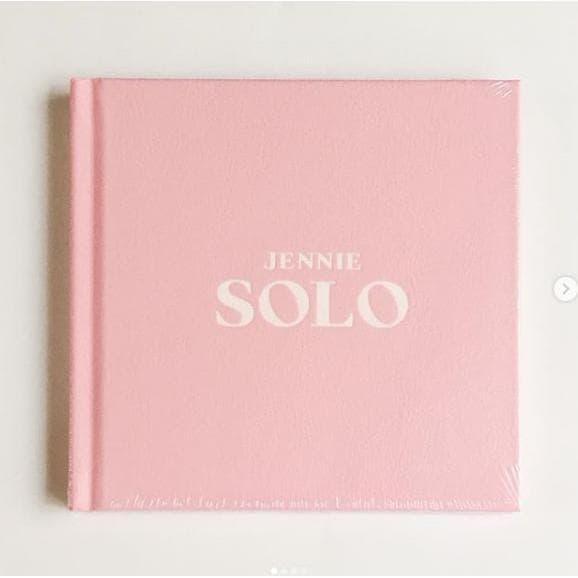Harga Terbaik Jennie (Blackpink) - Solo Photobook Msc R565 Terlaris