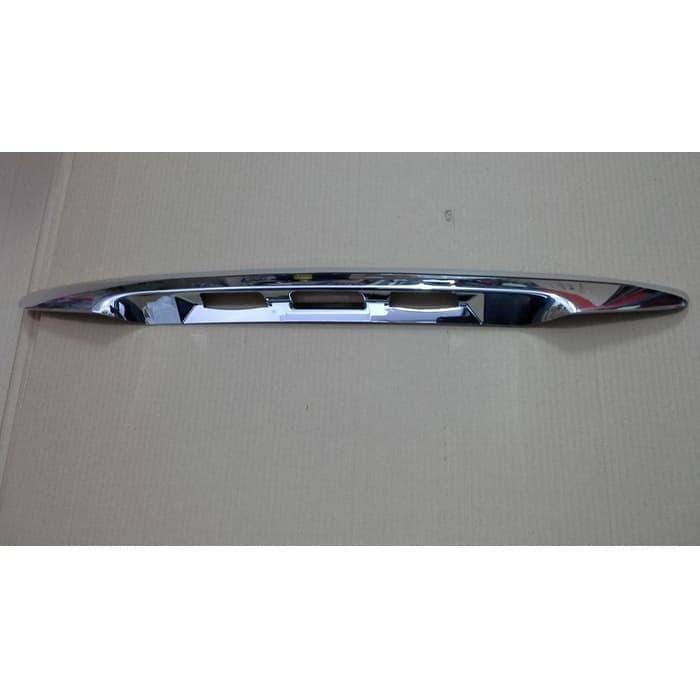 GARNISH BAGASI BELAKANG AVANZA XENIA 2016-2017-2018 TRUNKLID ASLI