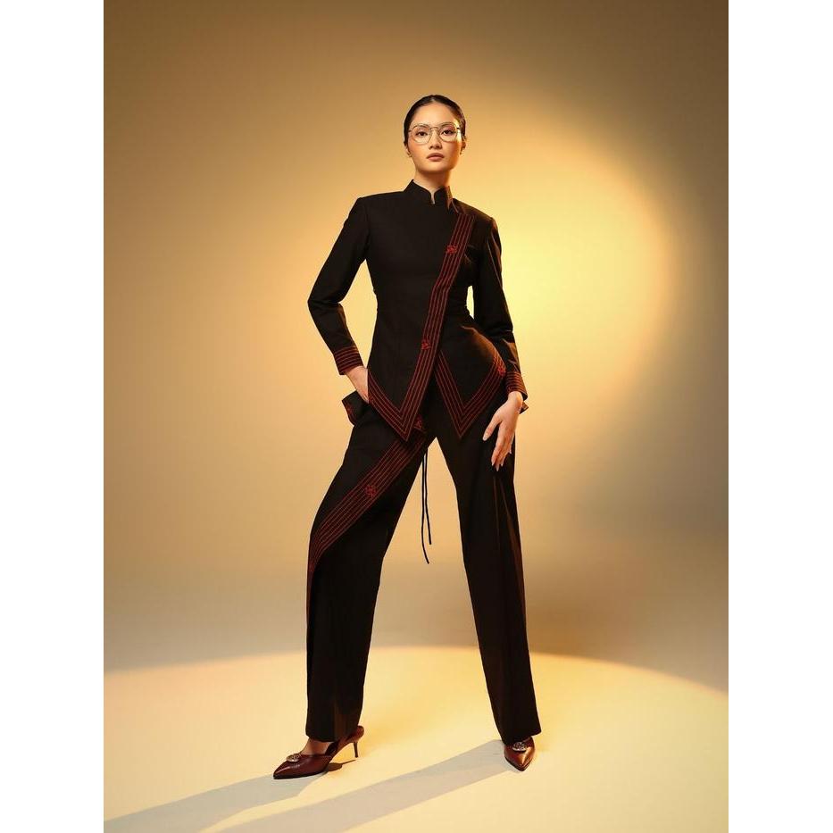 Oemah Etnik Wilsen Celana Panjang Batik Katun Straight Leg Motif Garis Merah Hitam Ukuran S x Wilsen