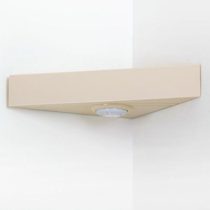 Rak dinding lampu belajar, rak dinding pojok segitiga, corner wall lighting shelf