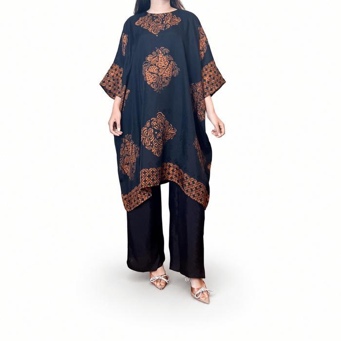 Tunik Batik Wanita Motif Ceplok Loose Fit - Wijaya Ceplok