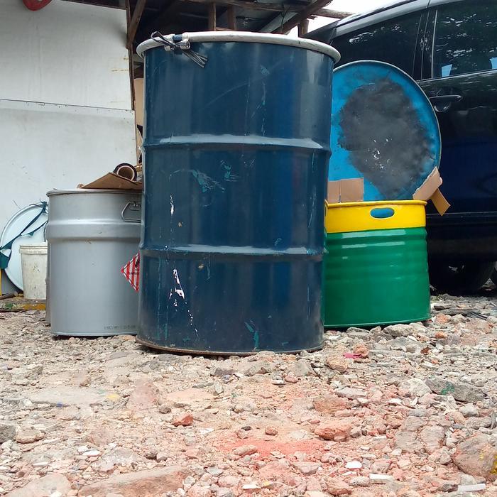 Premium Drum Besi Kapasitas 200 Liter/Tong Sampah/Drum Oli/Drum Murah/Drum Bakar Original