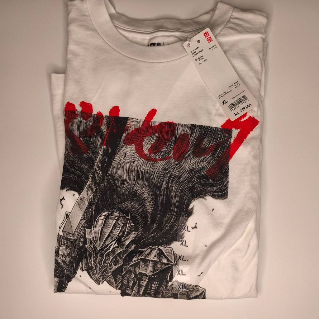 Kaos T-Shirt Uniqlo UT Berserk Guts White