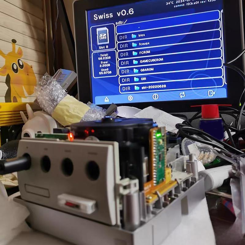 Solder-free PicoLoader MOD for GameCube DOL-001/DOL-101 consoles, equipped with RP2040 NGC Picoboot