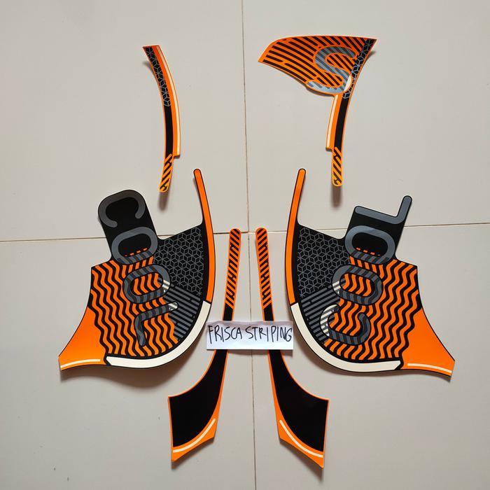 striping stiker Scoopy cool 2022 hitam orange