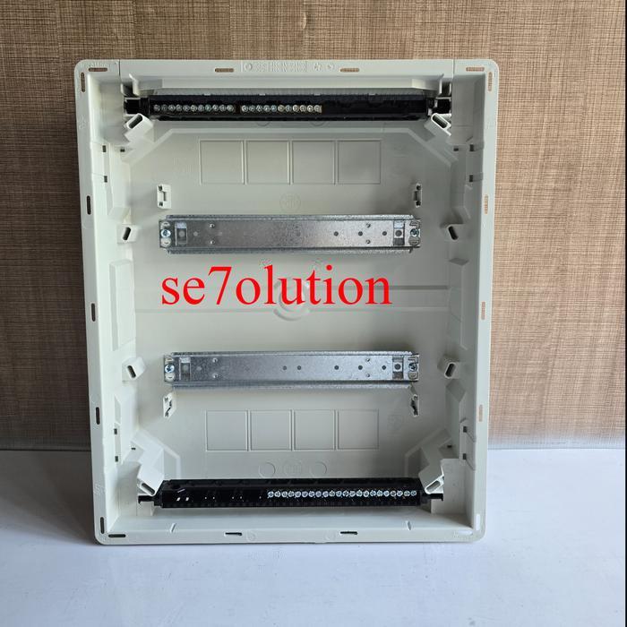 Hager Box Mcb 24 Group 9010 (Vf212Pm)