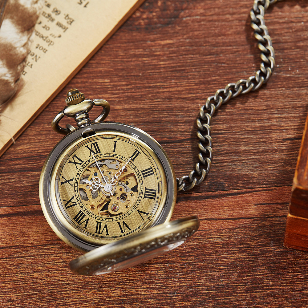 Vintage Bronze Roman Numerals Mechanical Pocket Watch Men Women Steampunk Pattern Hollow Case Cover