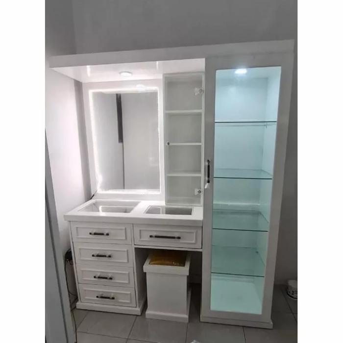 Meja Rias Kayu + Lemari Hias / Tas + Lampu Tempahan Ariel