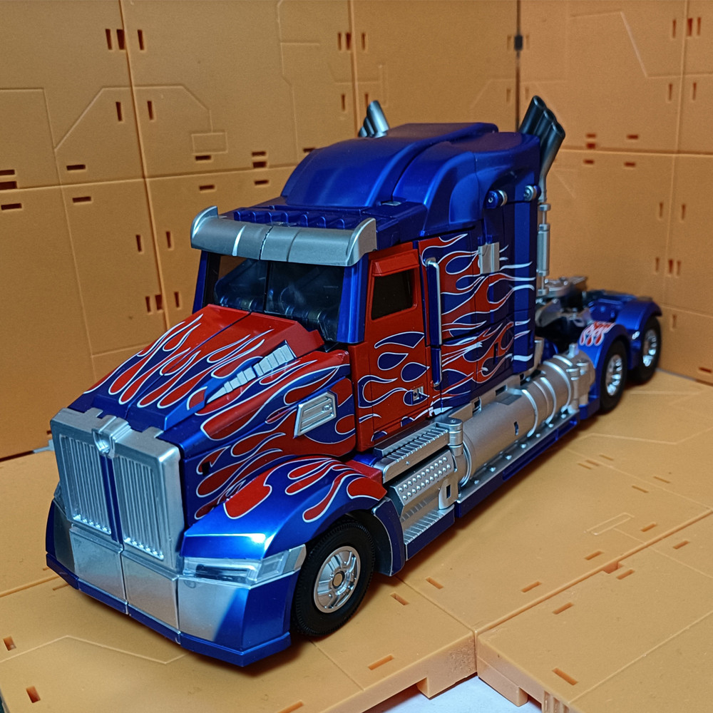 Transformation Toys BMB Optimus Commande Robot BS03 Last Knight Warrior Model BS-03 Deformation