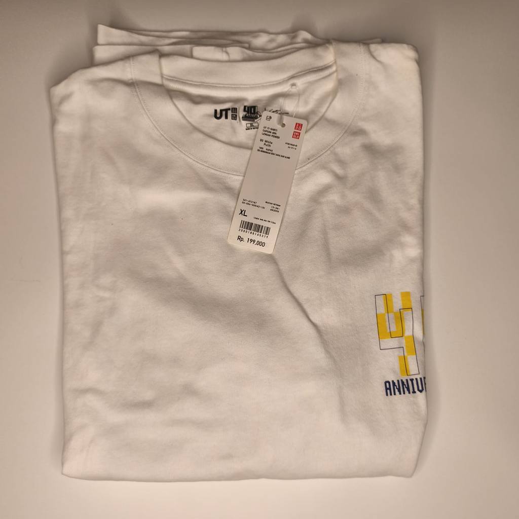 Kaos T-Shirt Uniqlo UT Capcom 40th Anniversary Size XL