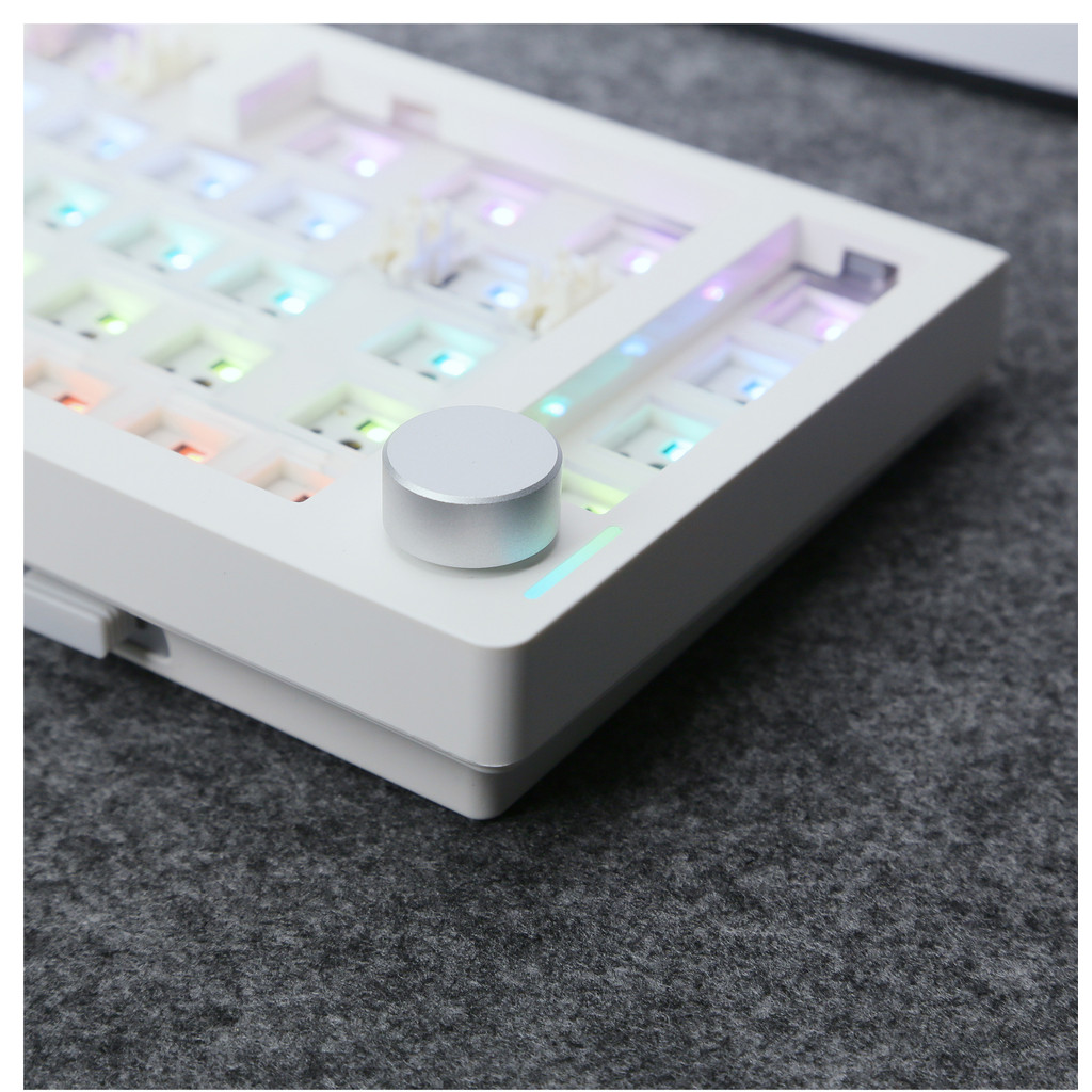 GMK70 Split Type Customized Gaming Mechanical Keyboard Kit Hot swappable Gasket Customized Ergonomic