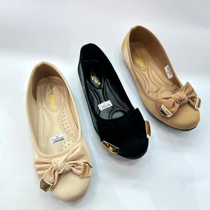 Flat shoes wanita gratica DR 01