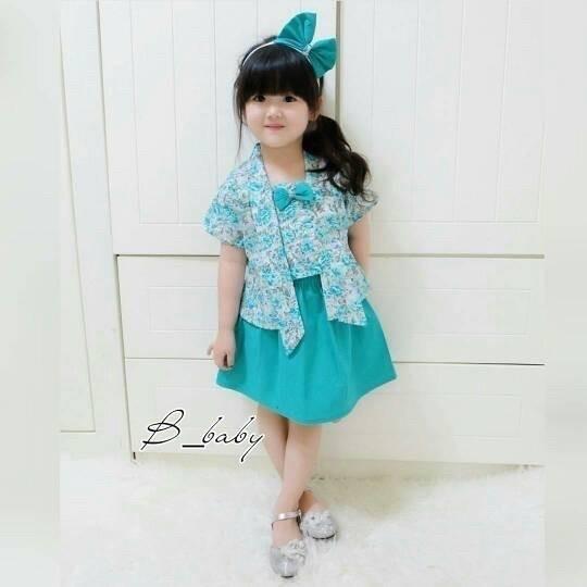 Set Kebaya Kutubaru Anak Katun Motif Lengkap dengan Rok dan Bandana - M, Motif C