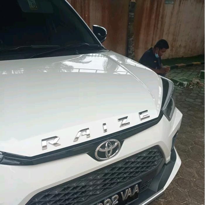 Emblem Kap Mesin Toyota Raize Aksesoris A1