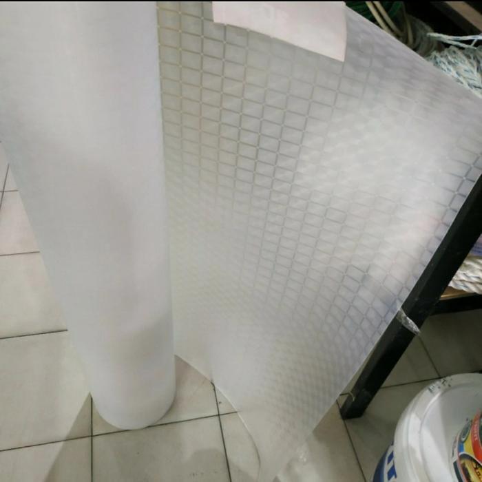 Plastik Penutup Pagar Fiber Meteran Putih 3D per Meter