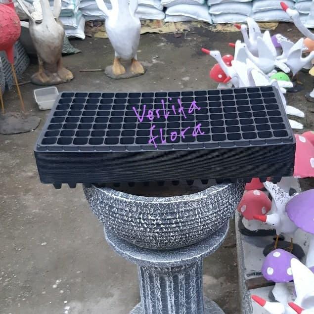 Tray Semai 128 Lubang
