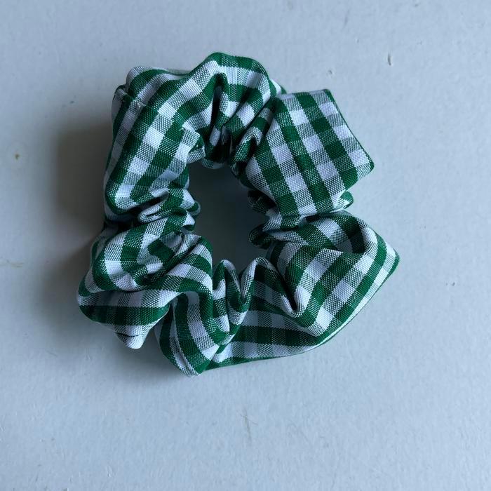 Scrunchies Seragam Sanur Santa Ursula Berkualitas