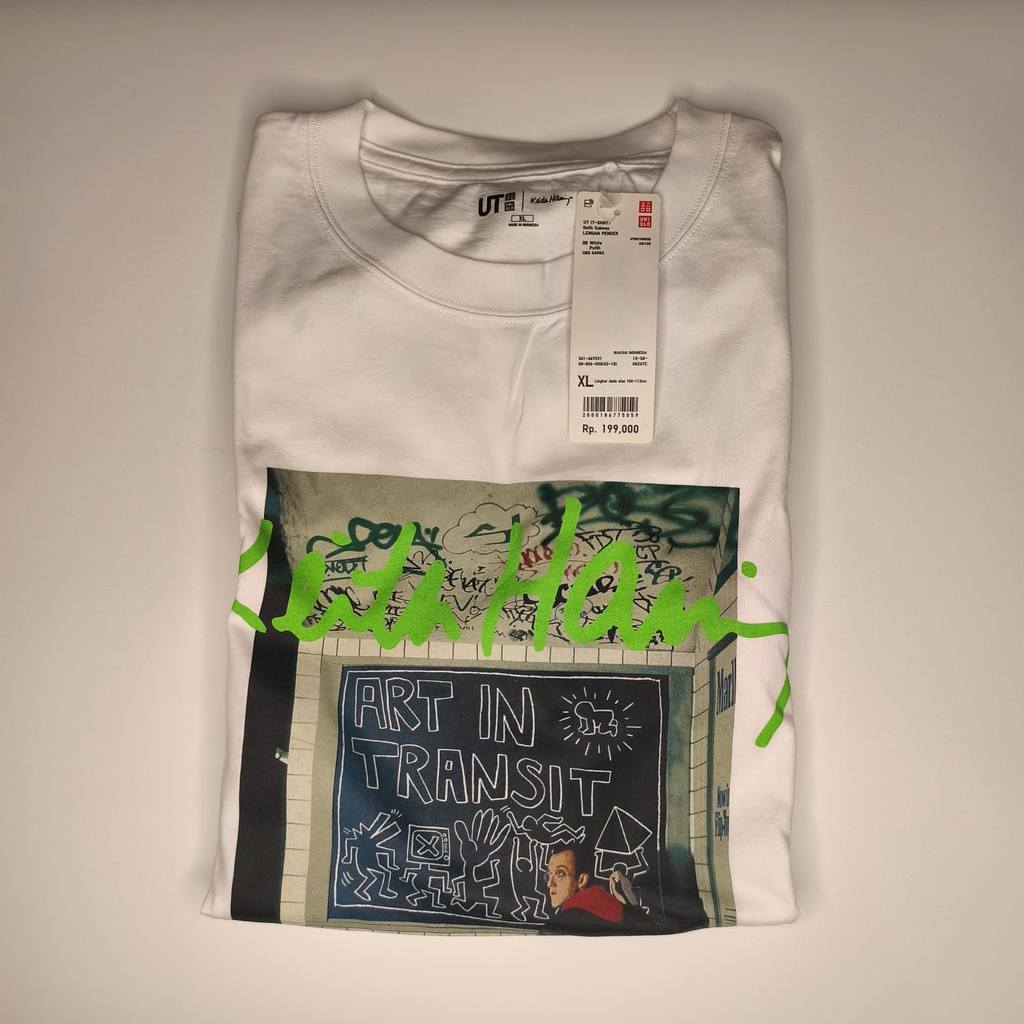 Kaos T-Shirt Uniqlo UT Keith Haring White Art In Transit Size XL