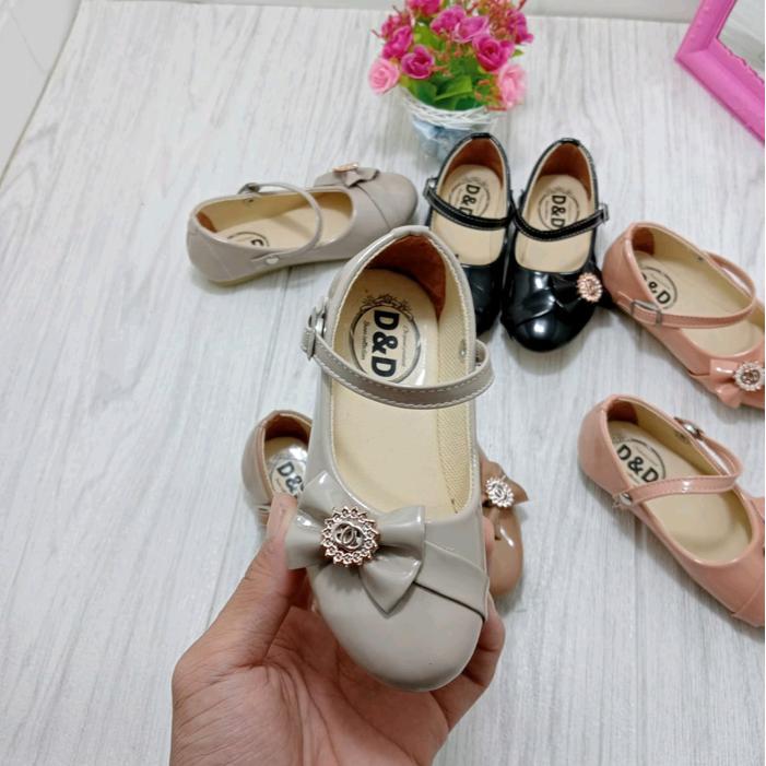 PR0M0 Sepatu Anak Perempuan Flatshoes Model Slip On Bahan Glossy DN-04 D&D Shoes (Ukuran 22-42)