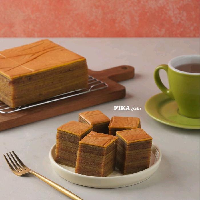NEW LAPIS LEGIT FIKA CAKES Basah Dan Lembut FRESH FROM THE OVEN