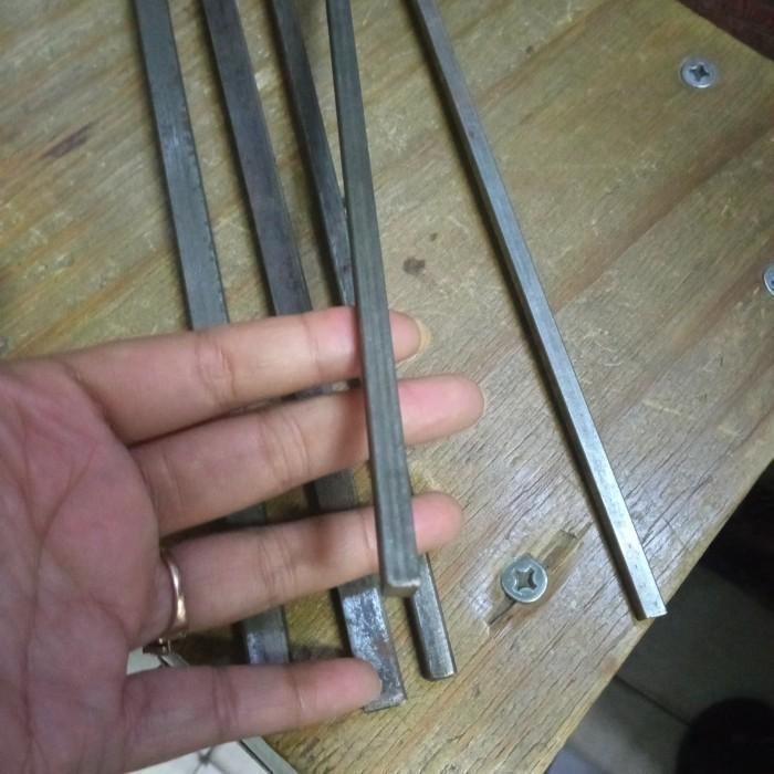 Spi Kotak Besi Kotak 18x18 mm panjang 30cm