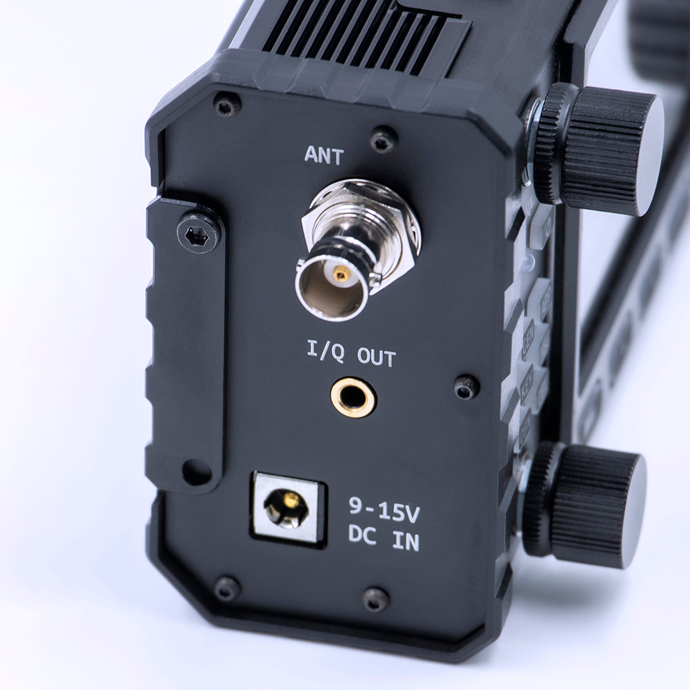 Latest XIEGU X6100 50MHz HF Transceiver All Mode Transceiver Portable SDR Transceiver With Antenna
