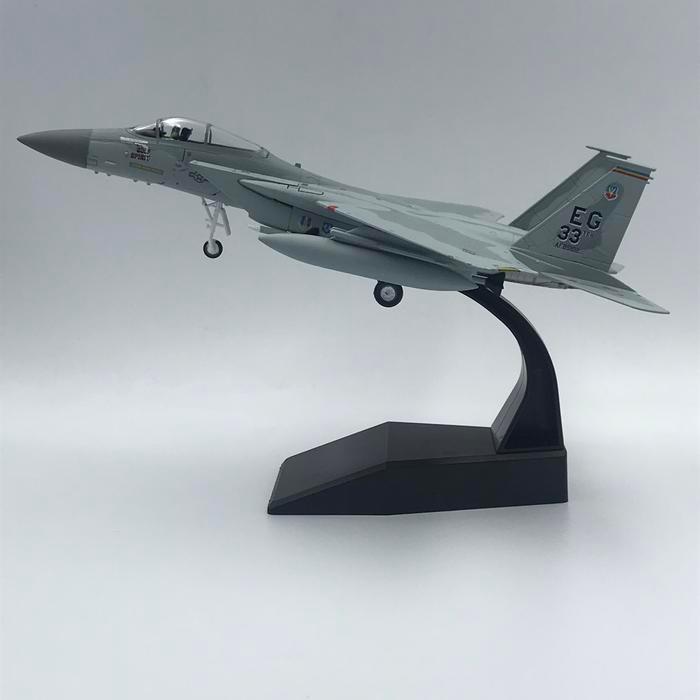 Diecast Pesawat Tempur F-15C Scala 1:100 Merek