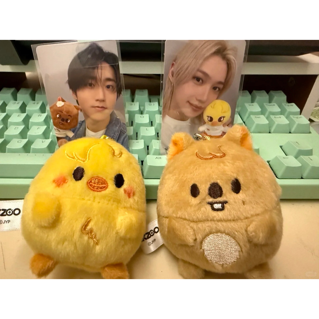 SKZOO Stray Kids Plush Keychain, Mini Plush Toy HAN Bangchan Hyunjin, SKZ Plush Doll, Wolf, Chicken,
