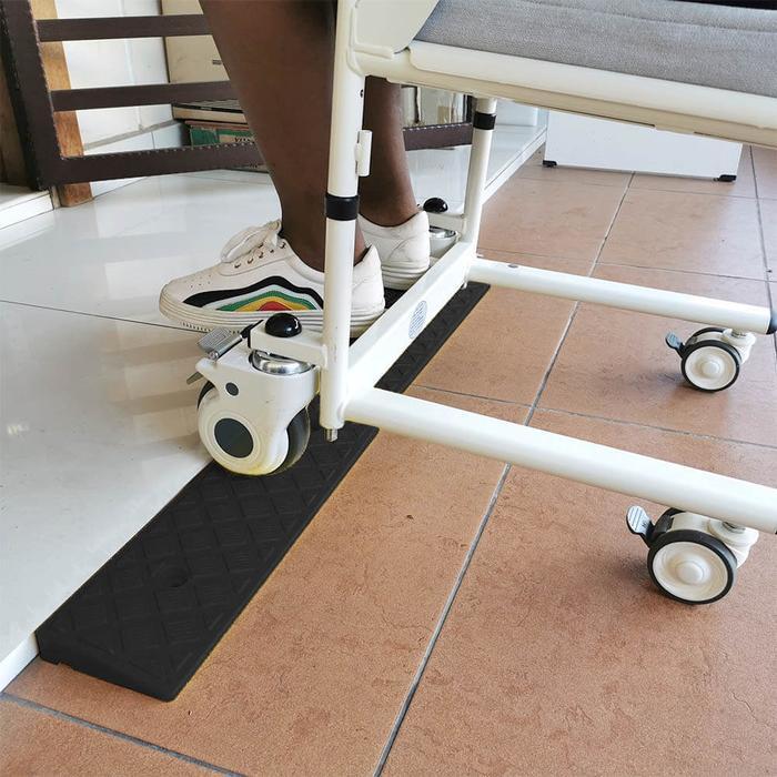 Curb Ramp 3cm-Ramp Bahan Plastik Kursi Roda