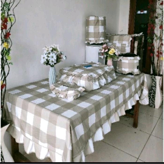 taplak meja makan set kotak kreem