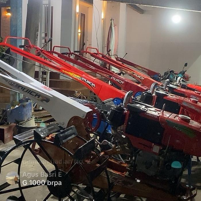 TRAKTOR rangka G1000/ mesin Kubota 2S/ siap kerja dan bergaransi 1 bulan /bekas rasa baru