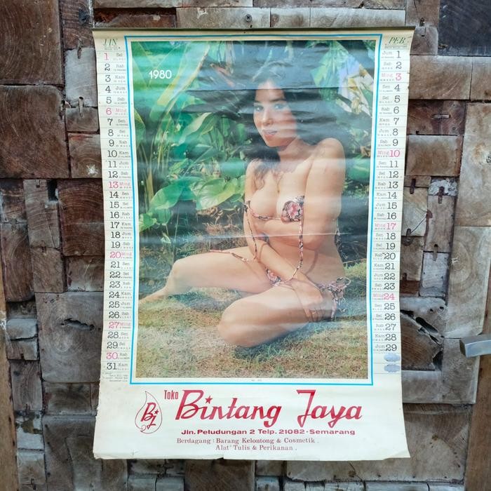

Barang jadul KALENDER TAHUN 1980 dwi wulan Kondisi New old stock-Gambar Artis Nusantara era 80an