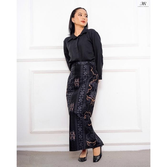 Ready Laskala Woman - Sentani Skirt Rok Batik Hitam Panjang