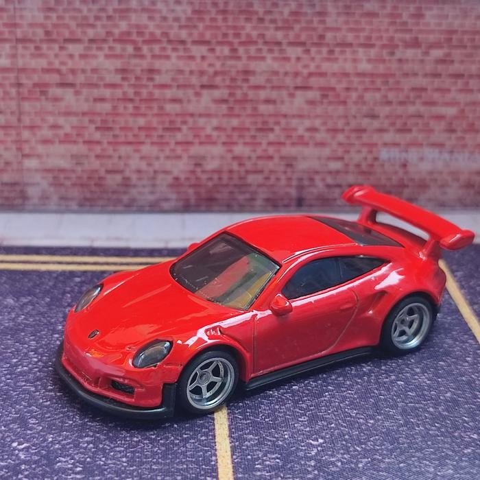 Pilihan- HotwheelsHwMainanMobilPorsche911 Gt3 Merah RedBanKaretLooseMulus